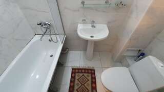 Хостелы Almaty Five Seasons Hotel&Hostel Алматы-1