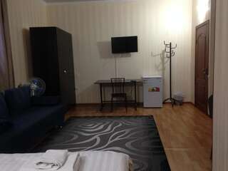 Хостелы Almaty Five Seasons Hotel&Hostel Алматы Двухместный номер «Комфорт» с 1 кроватью-4