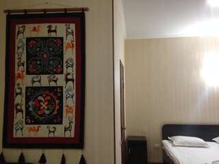 Хостелы Almaty Five Seasons Hotel&Hostel Алматы Двухместный номер «Комфорт» с 1 кроватью-6